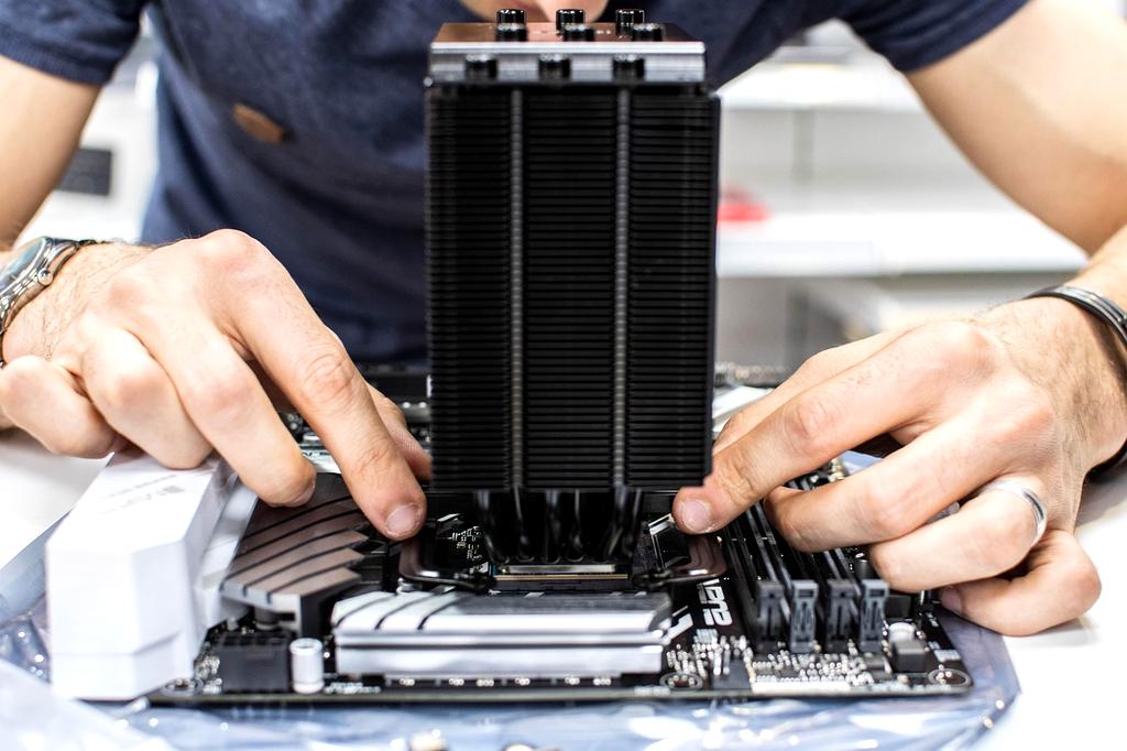 Advanced quantum processor in futuristic laboratory environment with cryogenic cooling systems